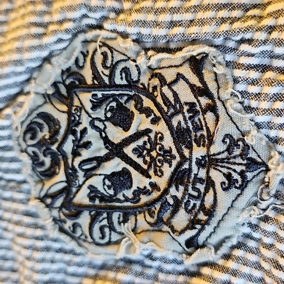 Marc Ecko mens Searsucker Cargo Shorts. Size 33. Gray/white. - Picture 10 of 10